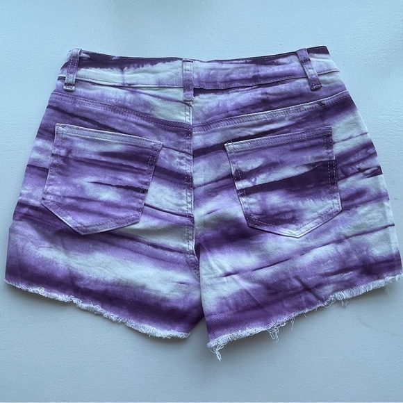 Purple & white tie dye raw hem high waist jean shorts - Picture 8 of 11